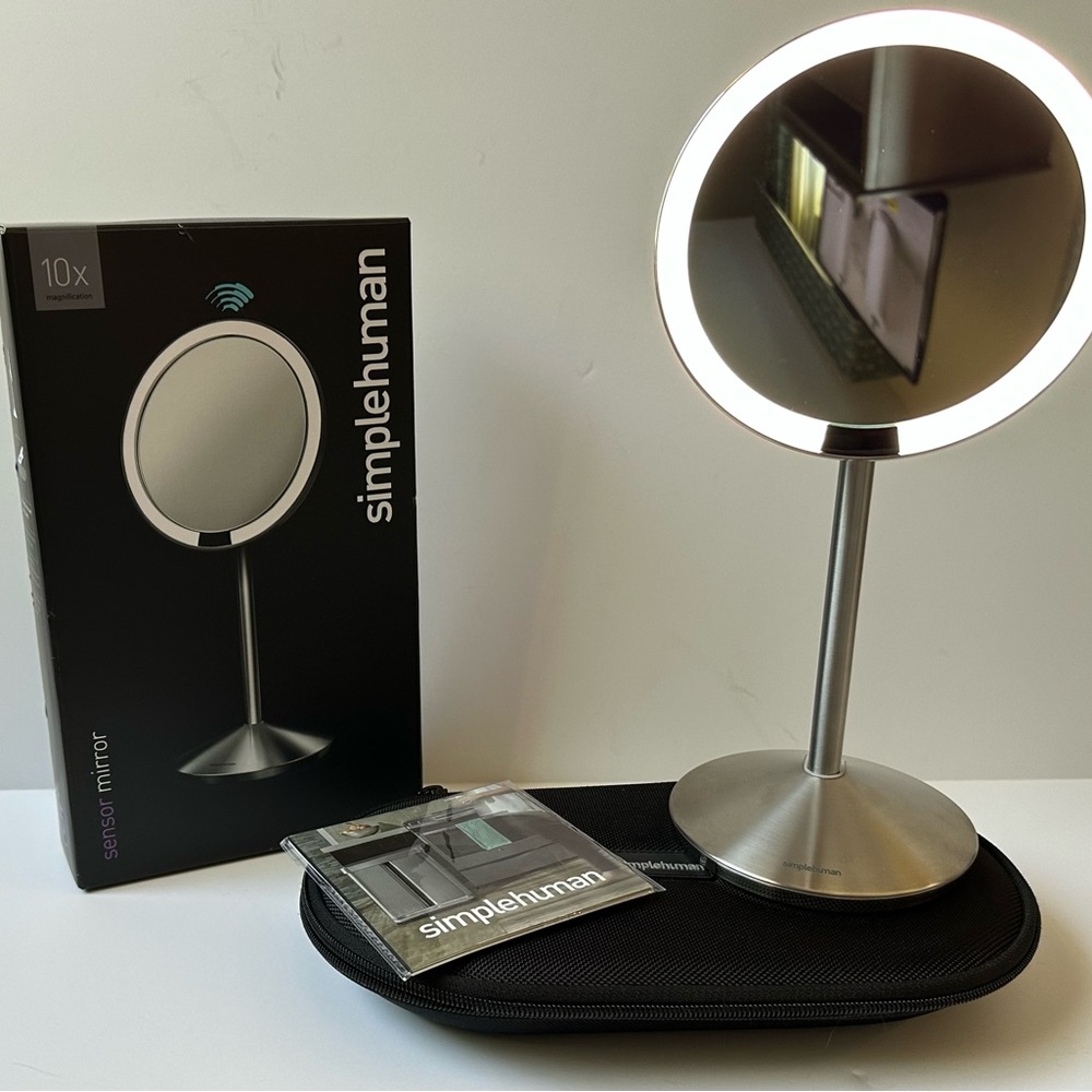 Simplehuman Silver Sensor Mirror with 10x Magnification